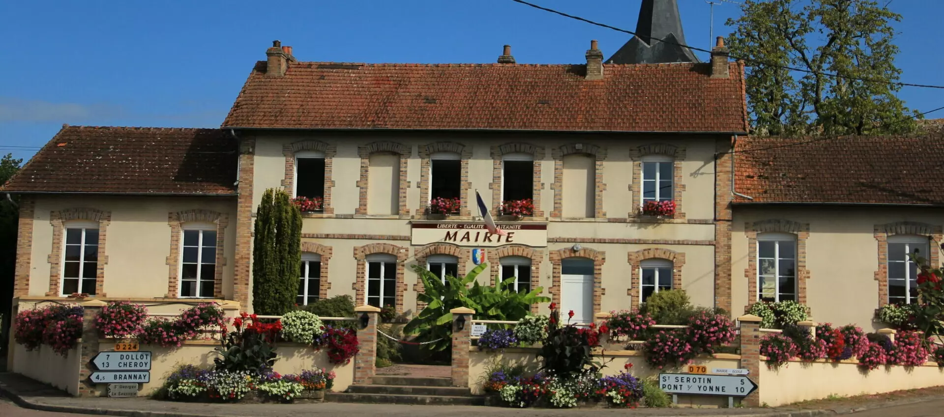 Le Centre Social de la commune de Villebougis (89) Yonne